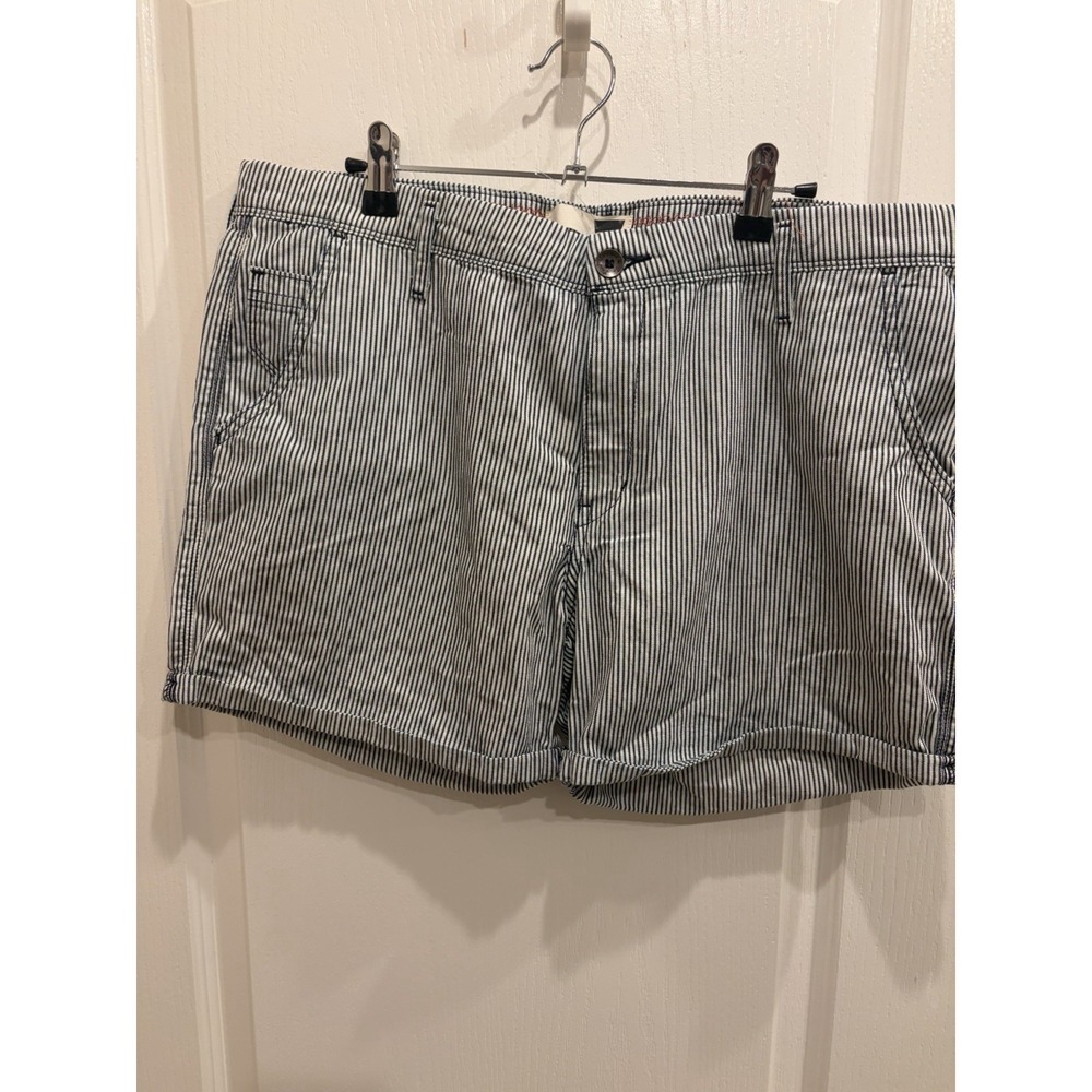 Levis Womens Striped Denim Shorts Blue White Roll Cuff Size 32 Waist Retro